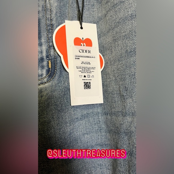 NWT Cider Women’s Distressed Light Wash Wide Leg Jeans Size XL - Picture 5 of 7